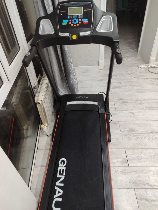 Беговая дорожка Genau
