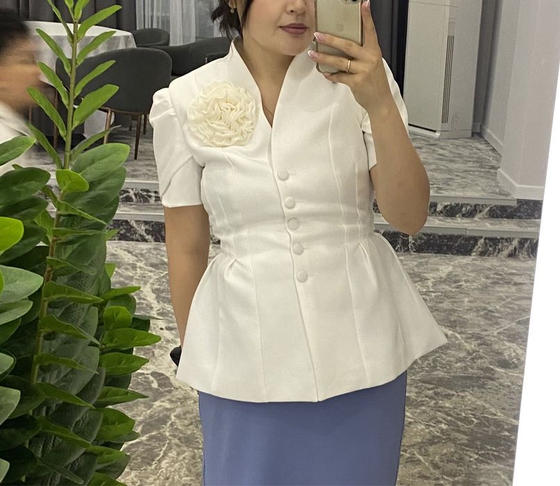 Продам жилет - жакет