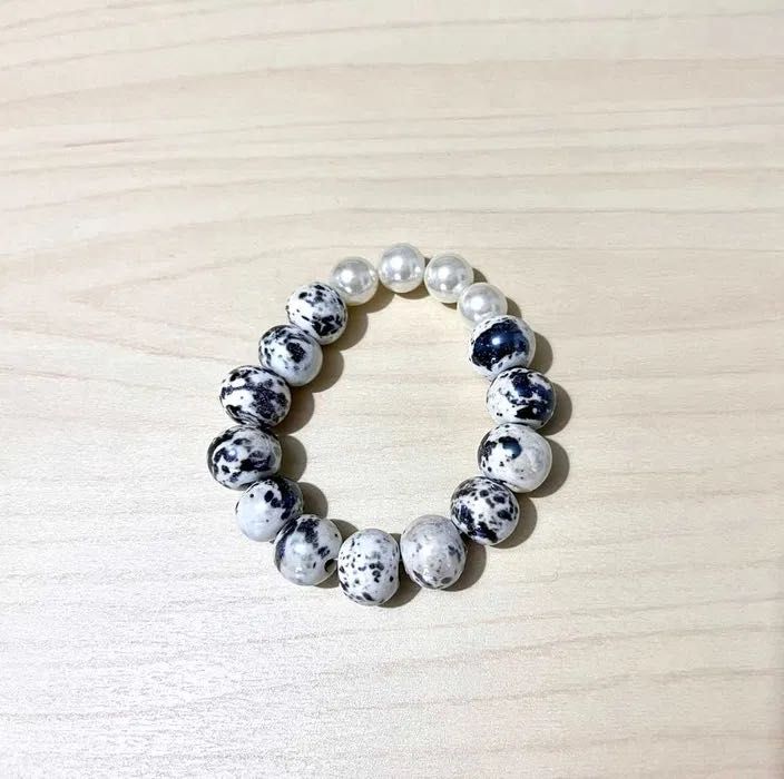 Bratara margele albe din ceramica si perle noua handmade