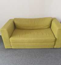 Canapea in stare buna de culoare verde