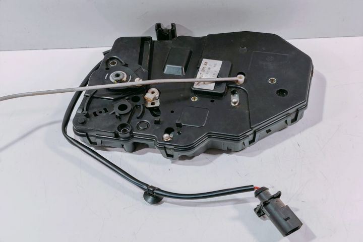 Broasca Usa  spate 7H0827201BA Volkswagen VW Transporter T5