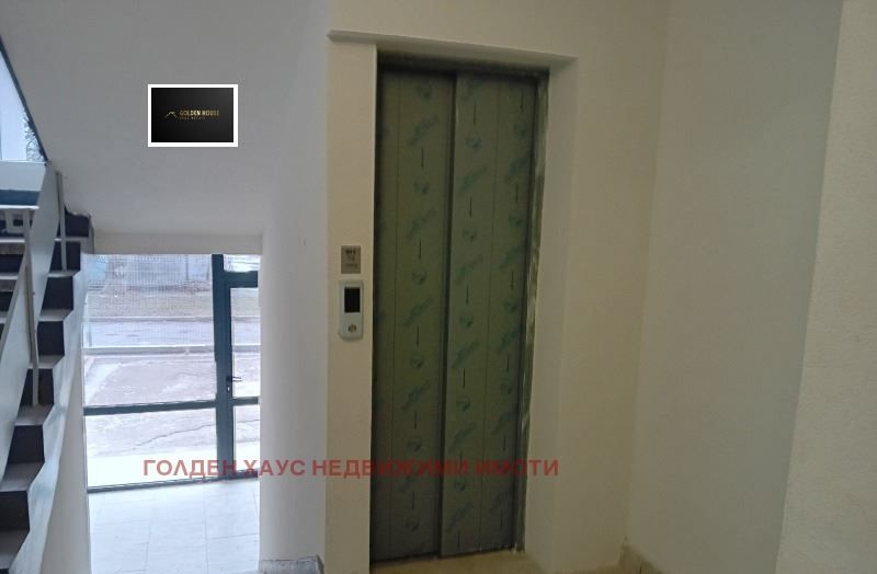 Продава се Тристаен апартамент в Перник, Изток - 100 кв.м за 869 €/кв.м - Снимка #6