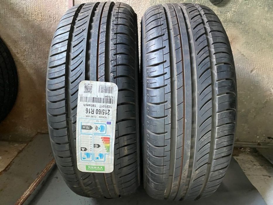 vand 2 anvelope 215/60/16c nokian de vară noi
