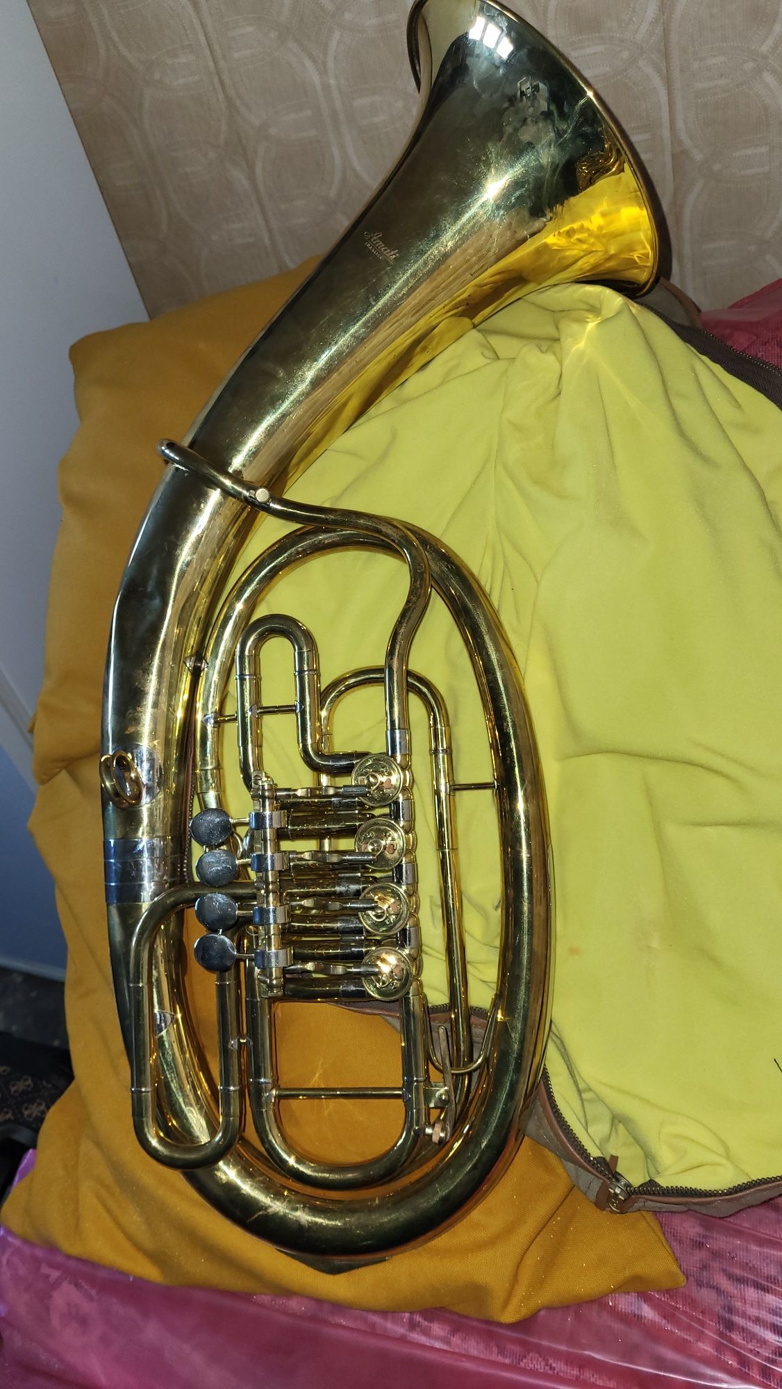 Басфлигорна/Баритон  Amati