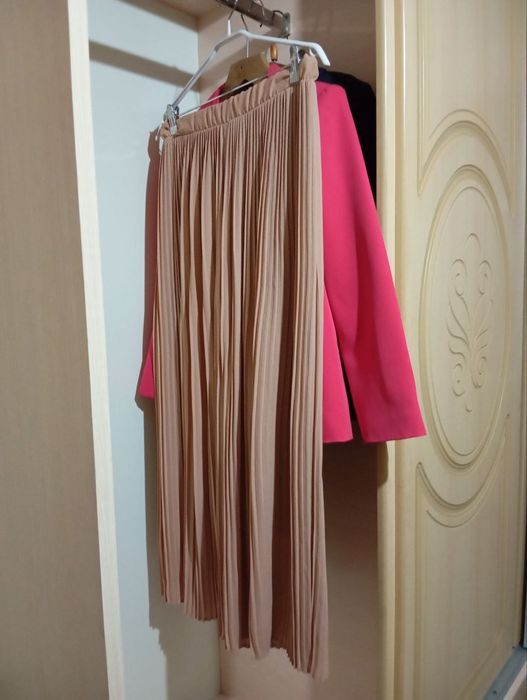 Шырокие бежвые гафре штаны!