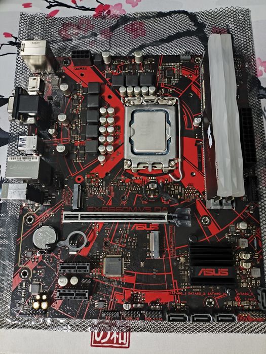 Продаю комплект материнская плата, процессор, оперативная память