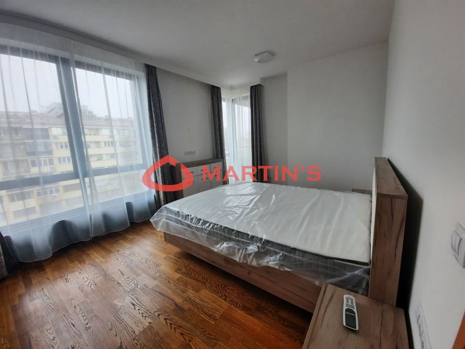 Дава се под наем Тристаен апартамент в София, Изток - 120 кв.м за 1050 € - Снимка #4