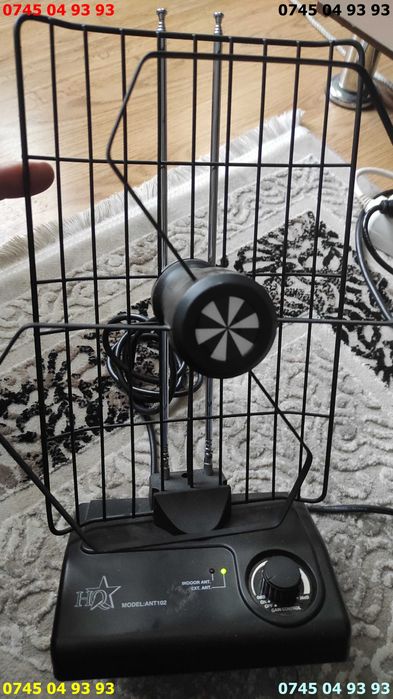 antena de interior de camera ANT102 cu alimentare la 220v noua