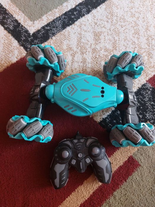 Masina cu telecomanda