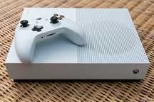 Xbox One S 512Gb