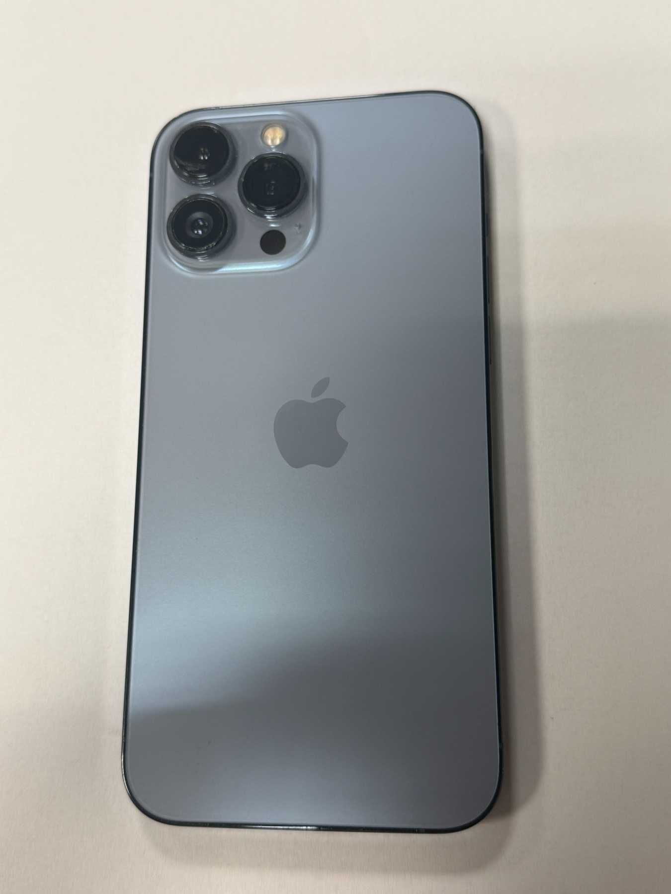 *** Перфектен *** Iphone 13 Pro Max