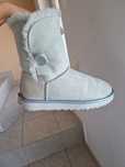 Ugg bailey button II,originale editie limitată nuanta Iceberg