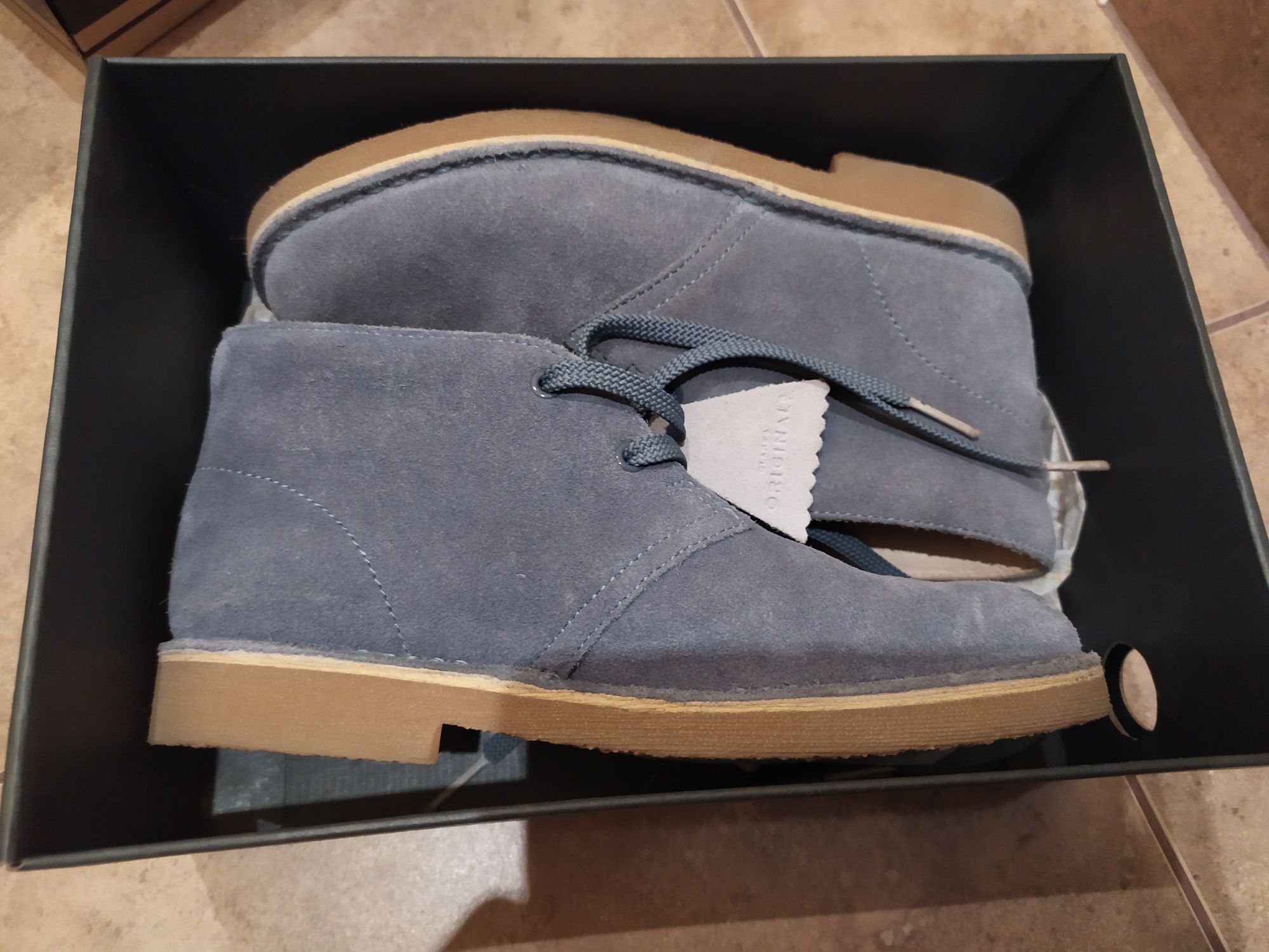 Clarks обувки за момче 33 н.