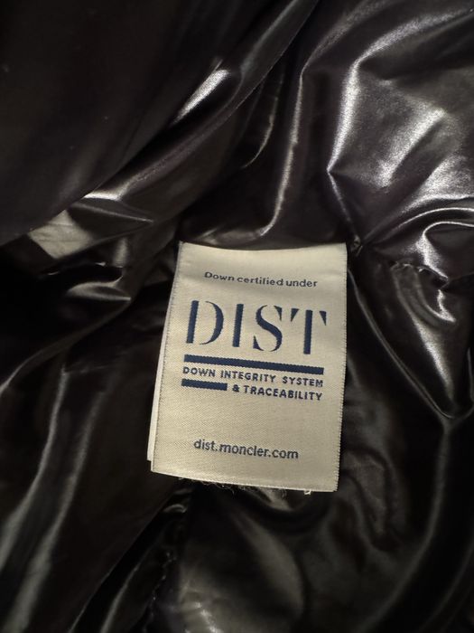 Geaca Moncler Montcla, marimea 5