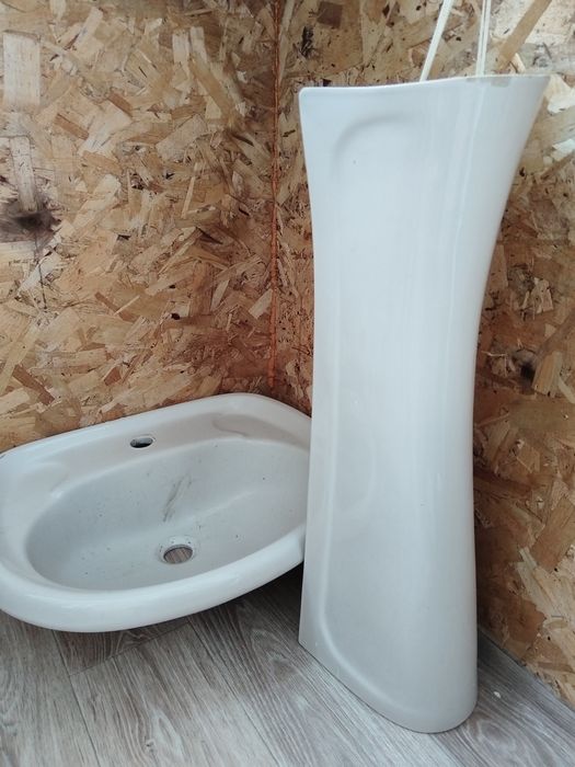 Продам раковину в ванную