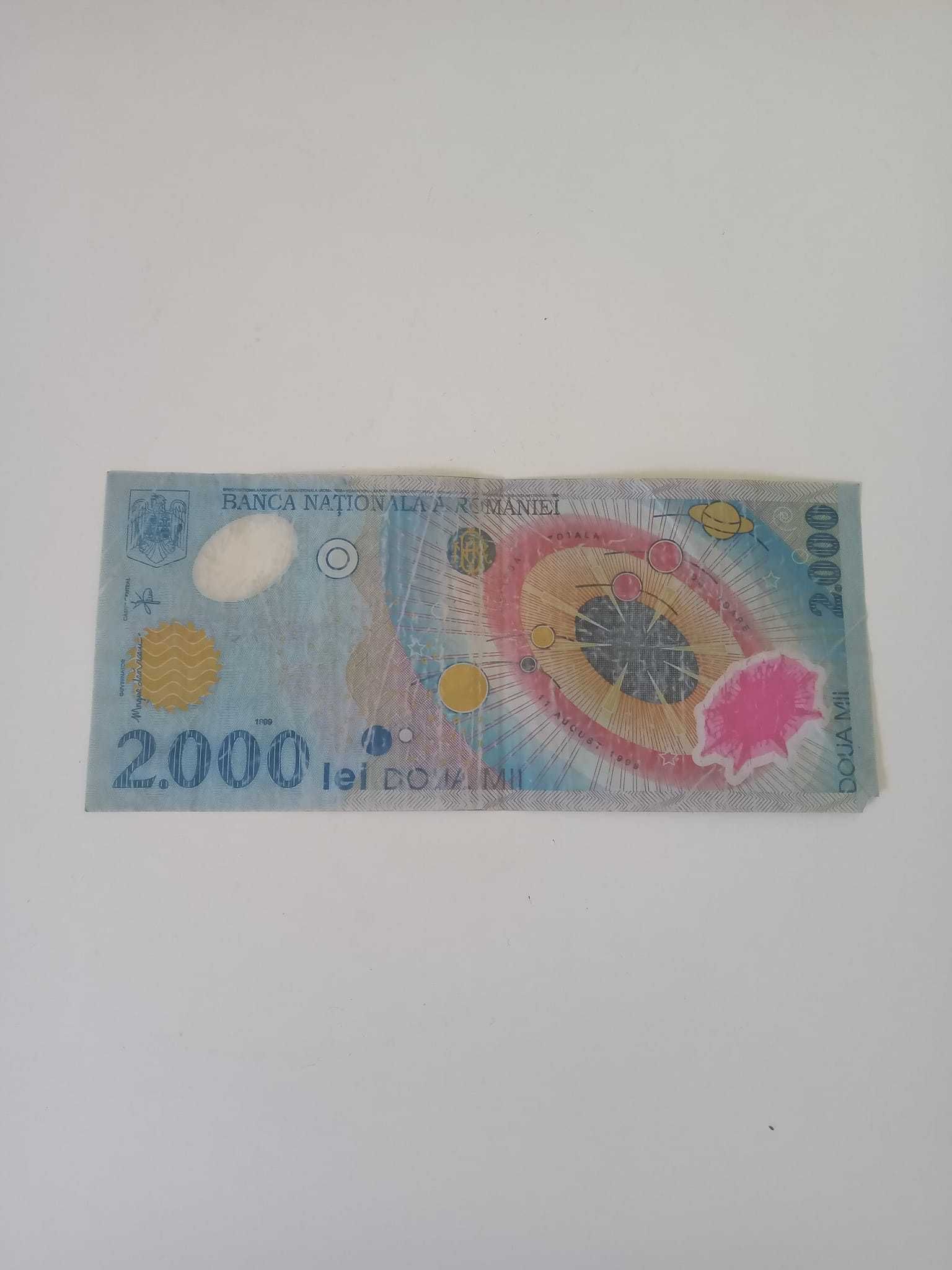 bancnota 2000 lei eclipsa