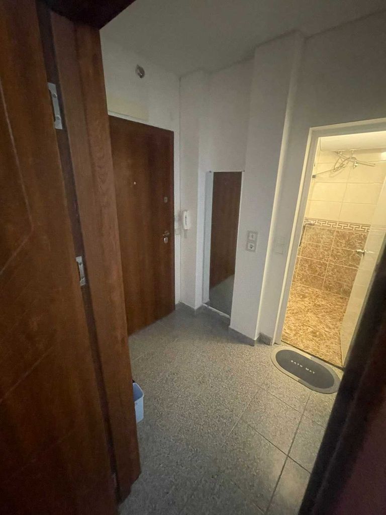 Дава се под наем Двустаен апартамент в Пловдив, Съдийски - 75 кв.м за 382.5 € - Снимка #6