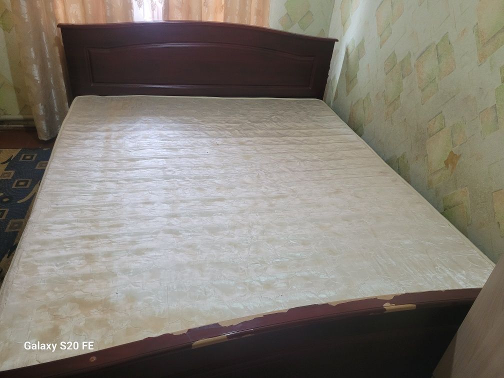 Кровать 2× спалка белорусский с матрасом отдам за 60.000