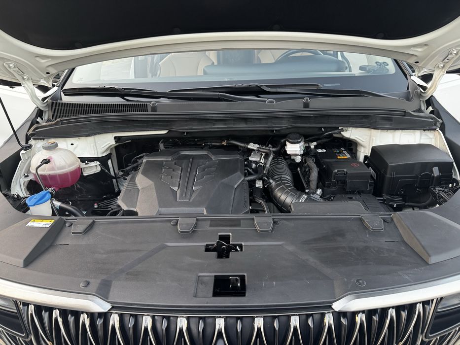 Kia Carnival мошина холати зўр, 360 камера, барча қулайликлари бор.