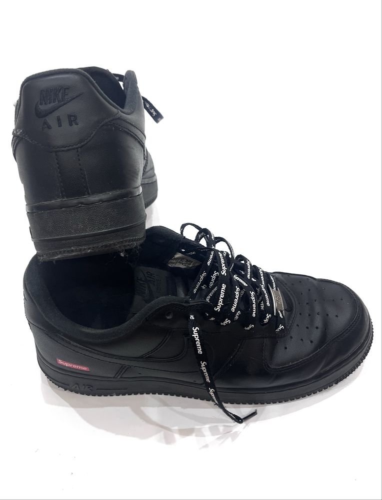 Nike Air Force 1 Supreme Black