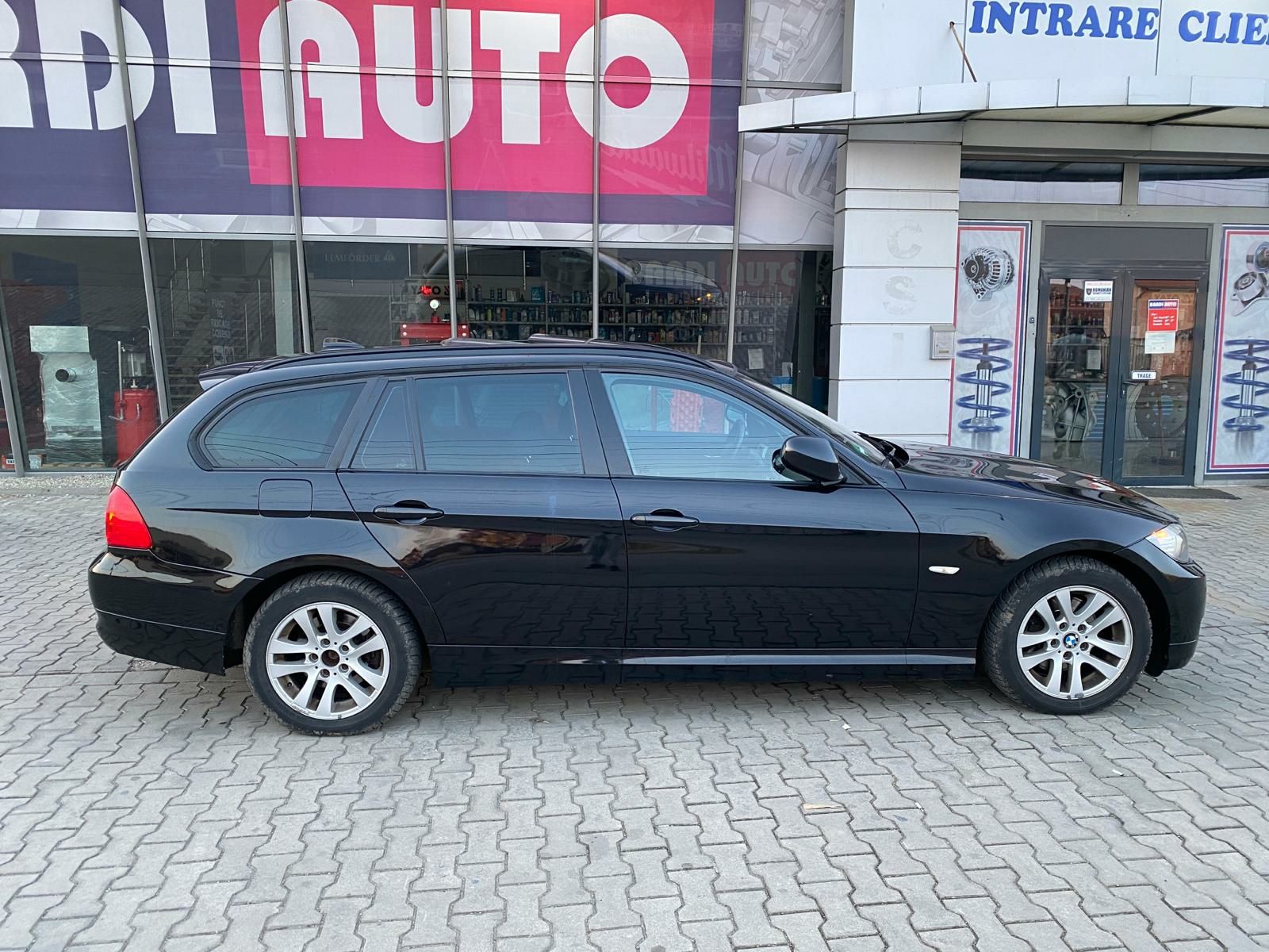 BMW 320d/  2011/ euro 5/ panoramic/ 184 cp/ bi-xenon  / navi/ x-drive