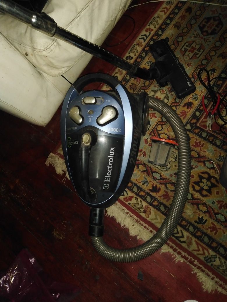 8:00Electrolux Cyclone 2300w Прахосмукачка