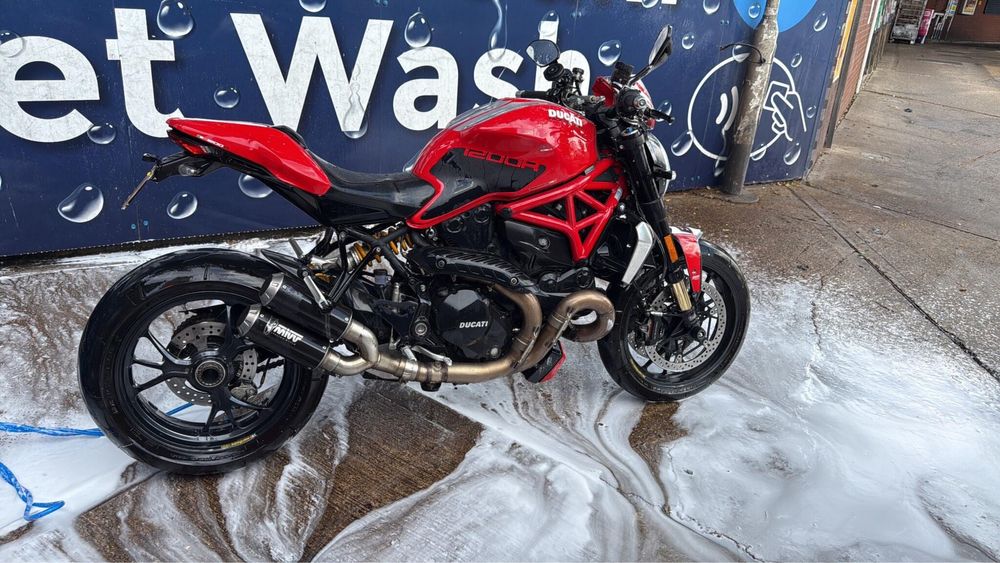 Продавач части за Дукати Монстар 1200р