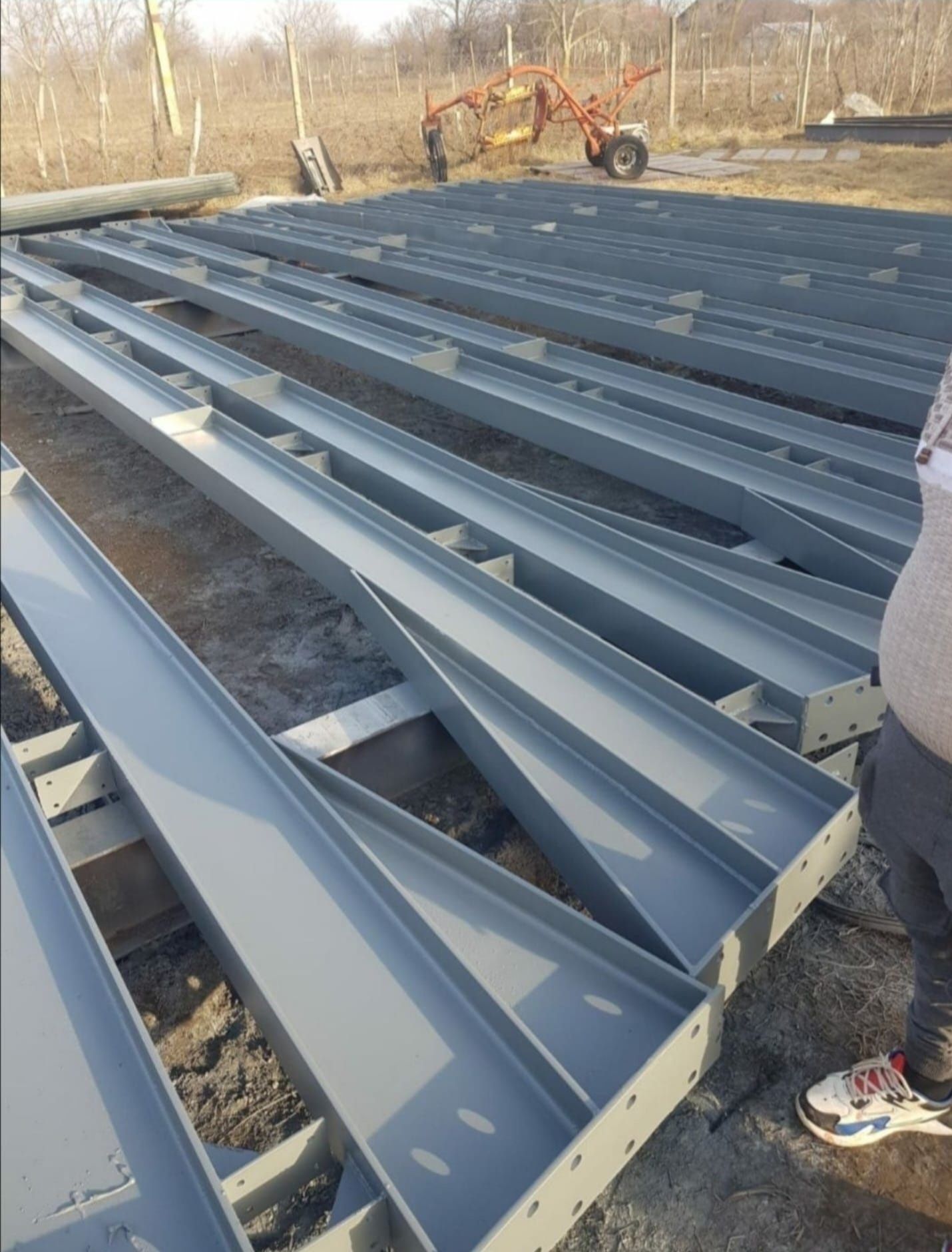 Vand hale metalice industriale cu montaj inclus