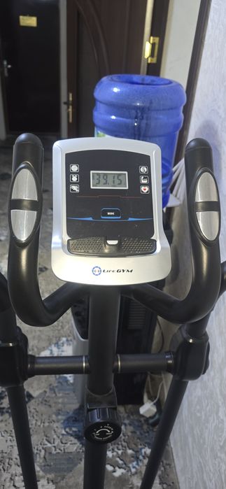 Велотренажёр в хорошем состоянии