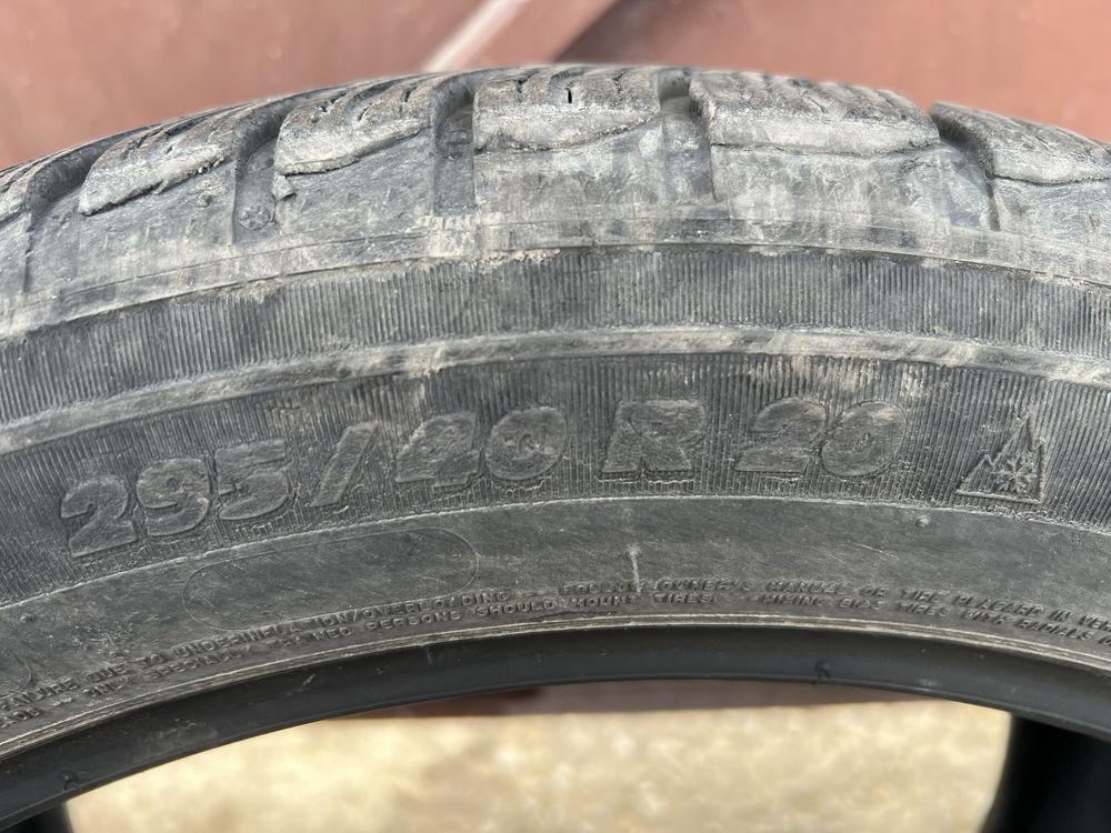 Гуми Michelin 295/40 R20 зимни и летни (цената е за двата комплекта)
