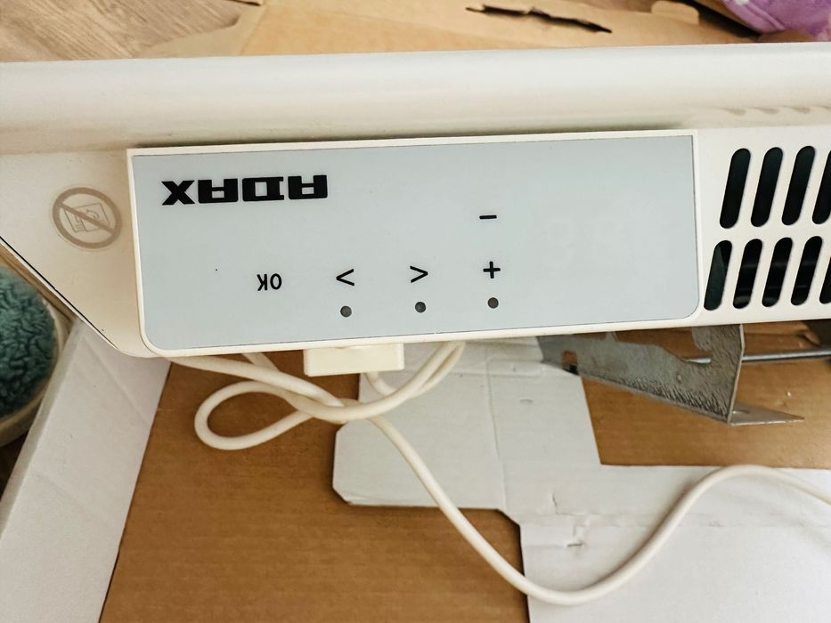 ADAX Neo 600W – нов, неизползван конвектор