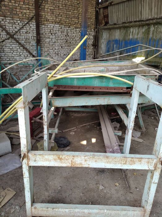 Xojat xona qogozi ishlab chiqaradigan aparat