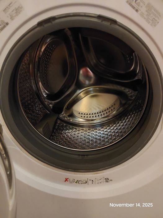 Masina de spălat cu uscător Beko