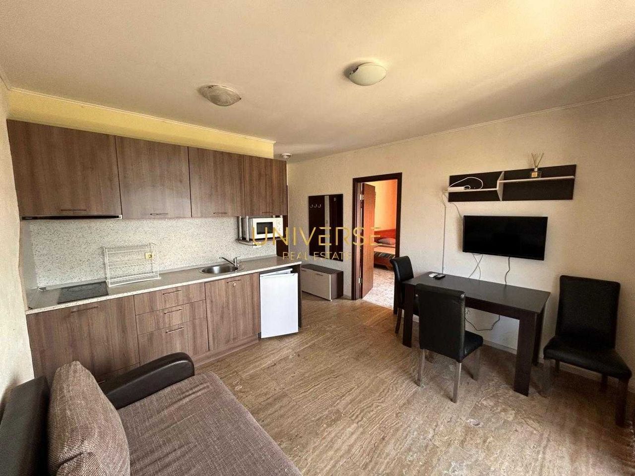 Продава се Двустаен апартамент в к.к. Слънчев бряг - 81 кв.м за 963 €/кв.м - Снимка #2