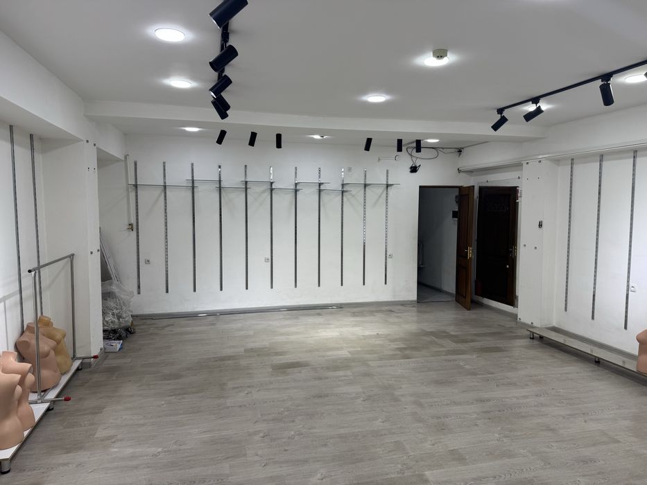 Идарага берилади Кийим дукон