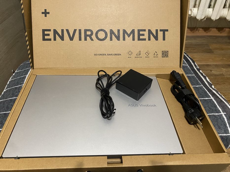 Asus VivoBook 16 M1603QA — Ryzen 5 / 8GB / 512GB SSD