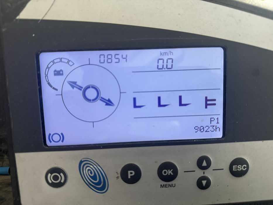 Liza/ Stivuitor electric REACH TRUCK second-hand STILL FM-X 14