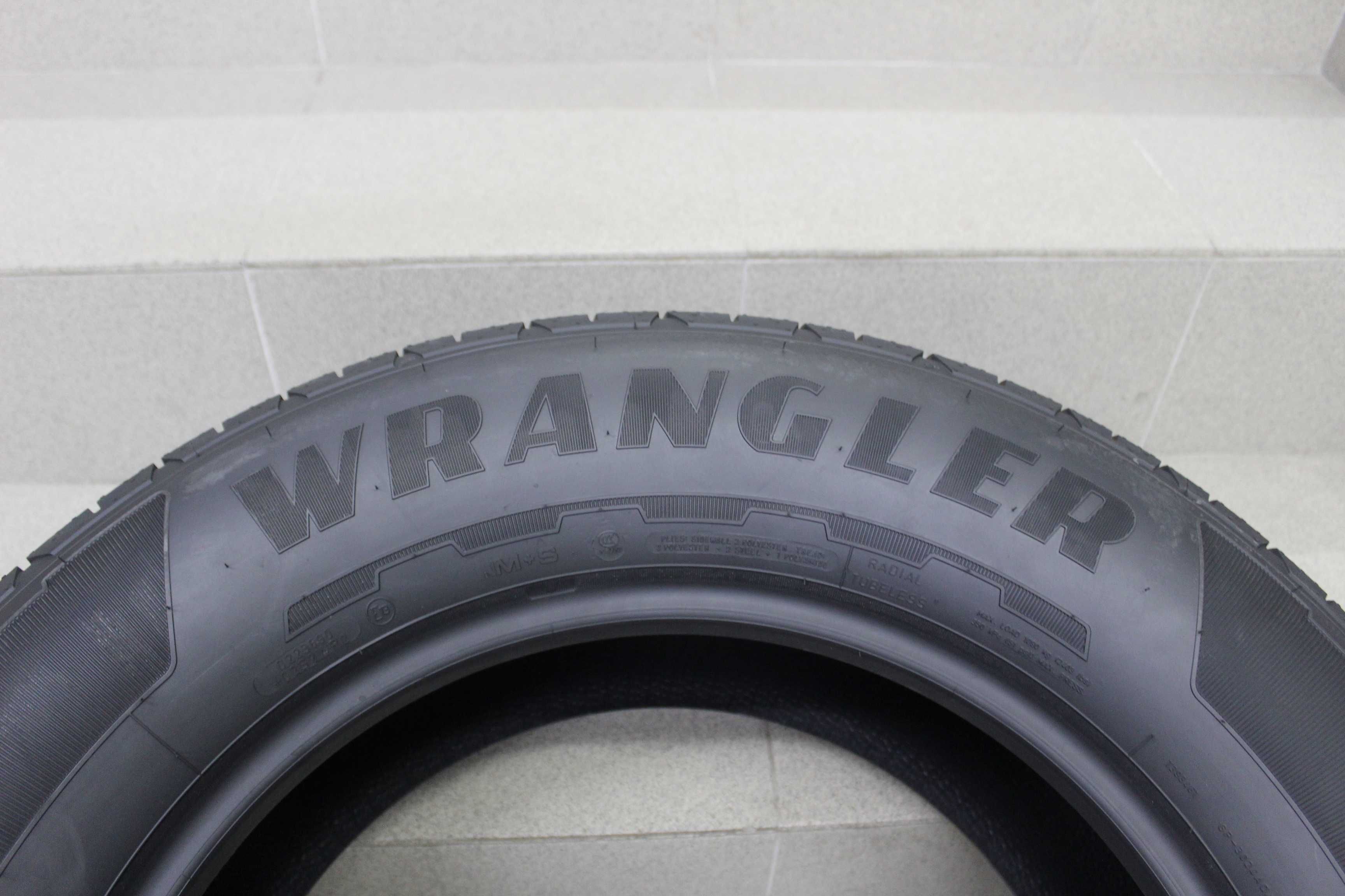 255/65-18 Goodyear