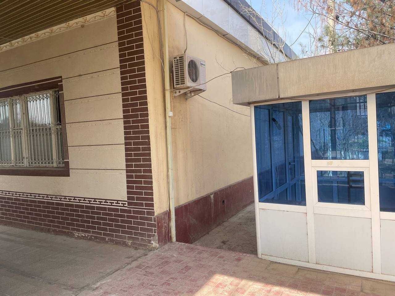 Kasbi tumanida noturar bino bolib bolib tolash sharti asosida sotiladi
