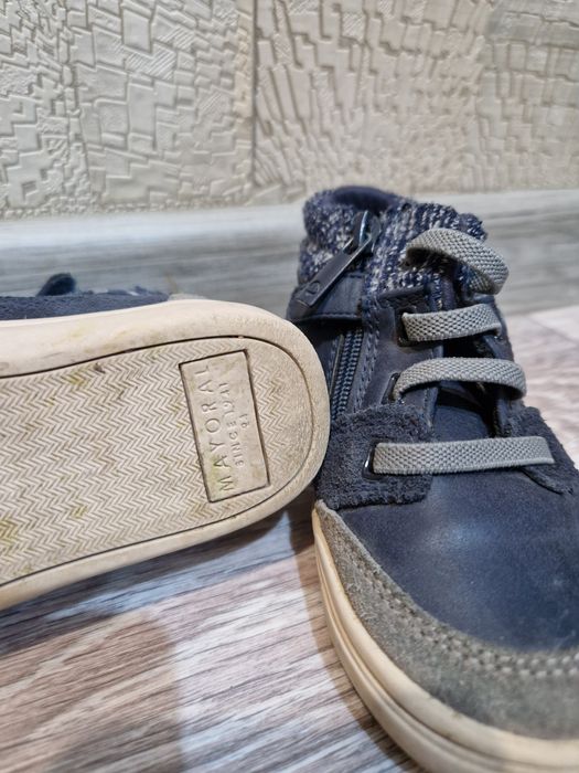 Детские осенние ботинки