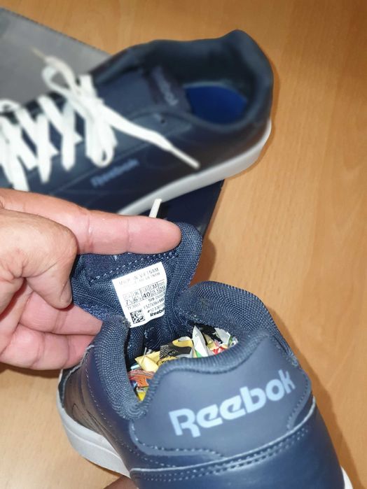 Adidasi originali Reebok marime 40 ideali pentru blugi