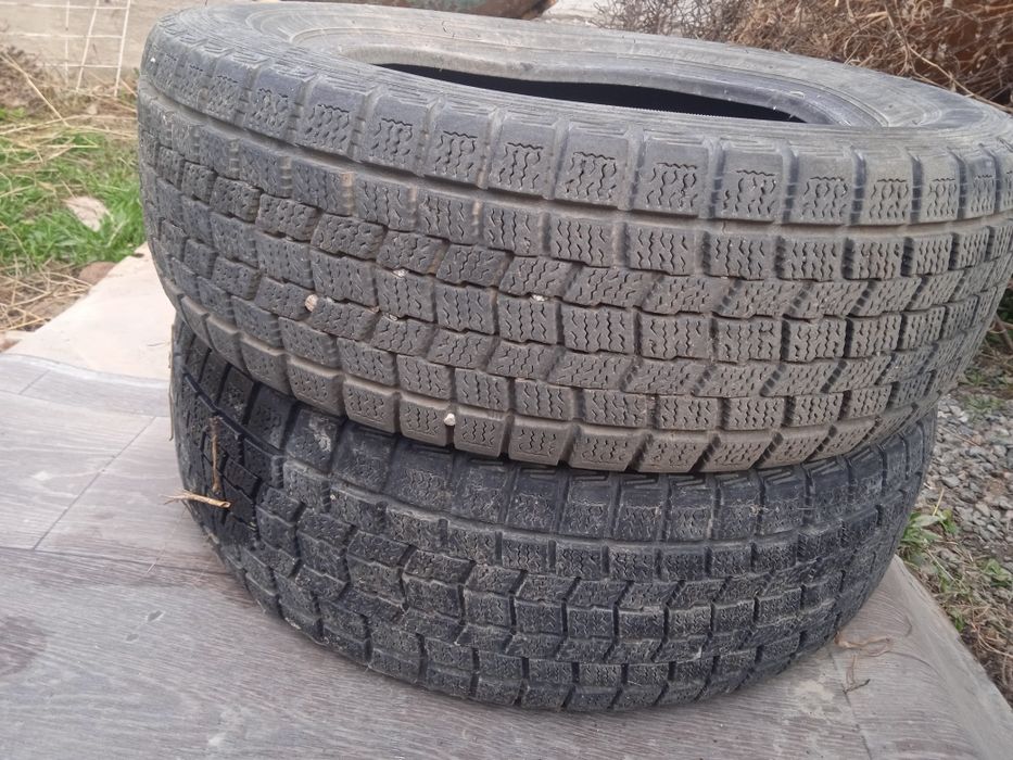 Покрышка зимние в отличном состоянии