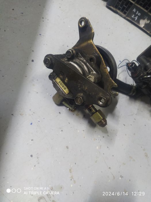 Гур насос Тойота 1 mz