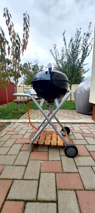 Gratar OUTDOORCHEF de gradină sau deplasare.