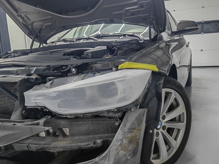 Polish faruri și folie de protecție