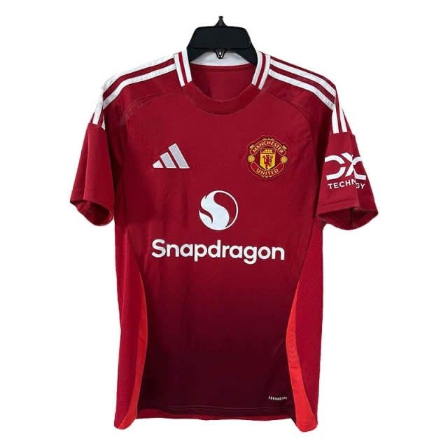 Футболен екип на Manchester united