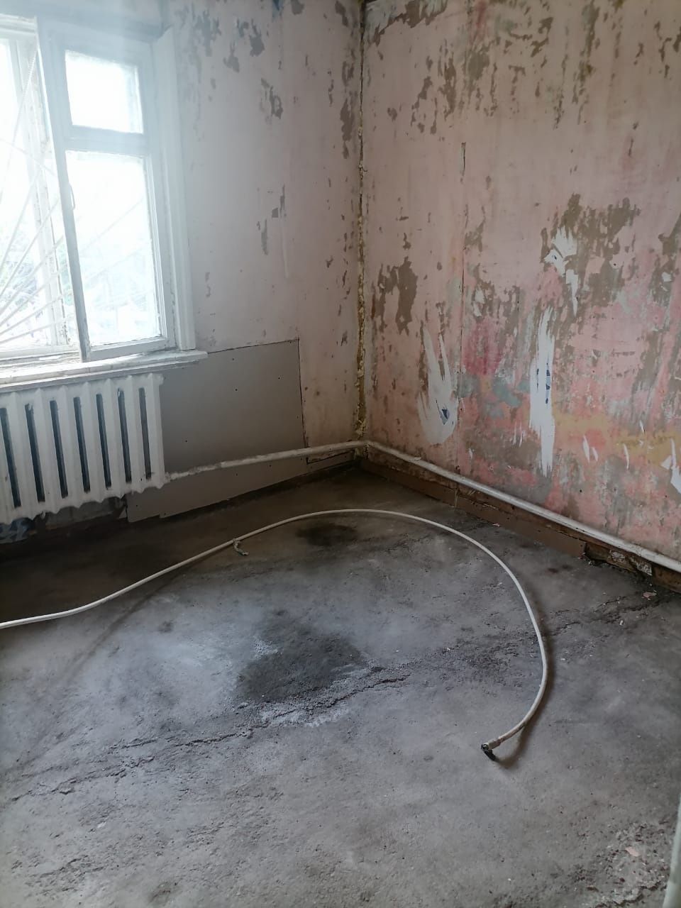 Продам дом и вагончик + гараж