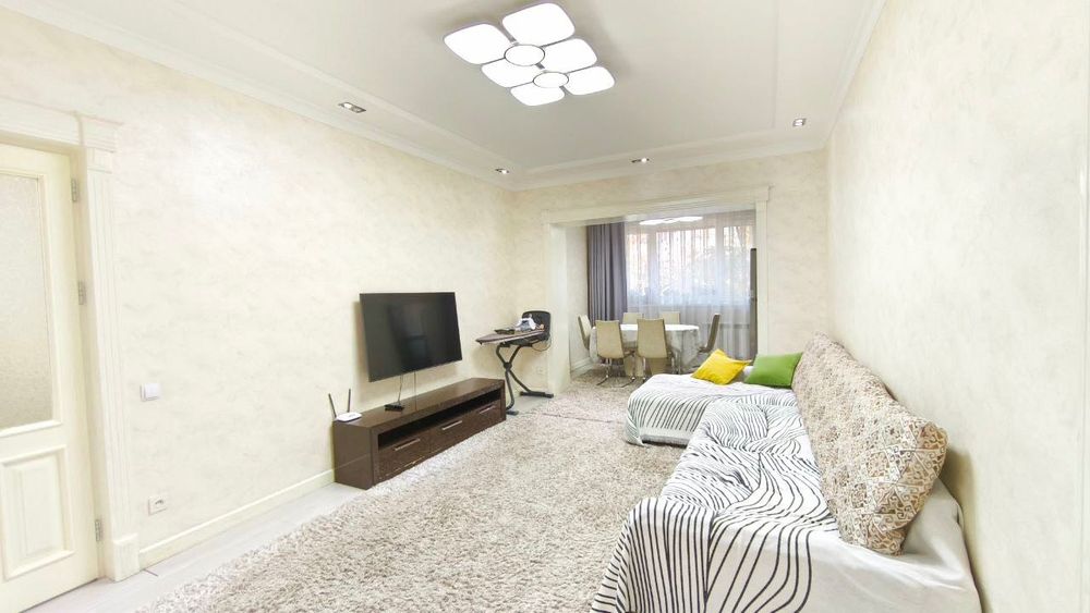 Ц-1 Продается 4 комнатная квартира ремонт ул.Садык Азимова кафе Studio