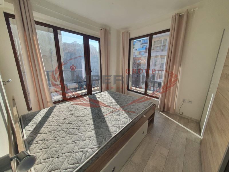 Дава се под наем Тристаен апартамент в Варна, Център - 75 кв.м за 765 € - Снимка #5