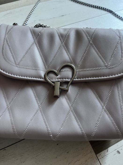Дамскя чанта, светлосива, почти неизползвана